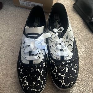 Black and white lace Keds with ribbon laces
